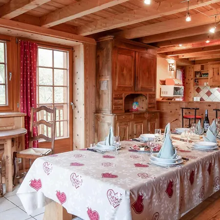 Les Lioues Chalet