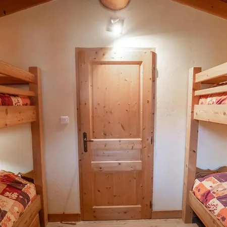 Les Lioues Chalet *