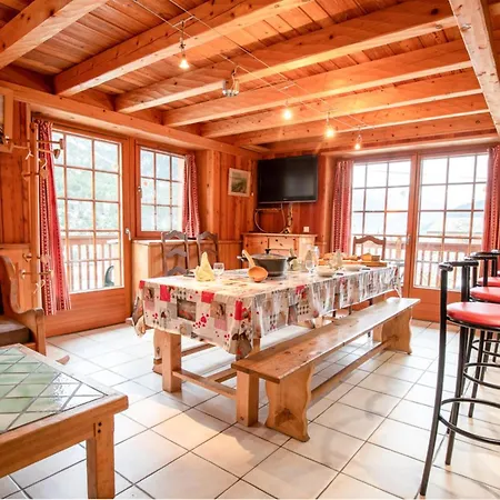 Chalet Les Lioues *