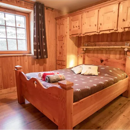 Chalet Les Lioues